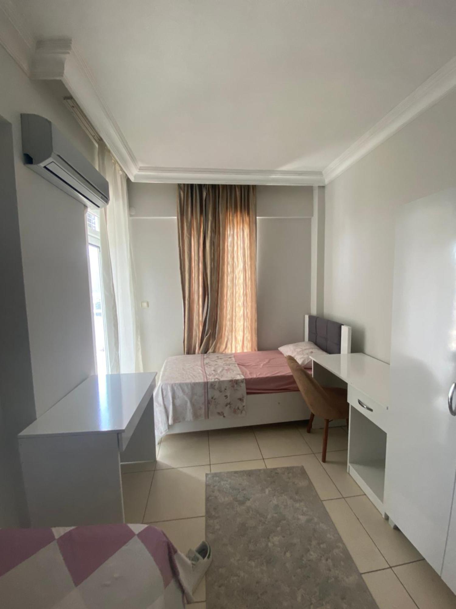 Nurer Apart Otel Antalya Bilik gambar
